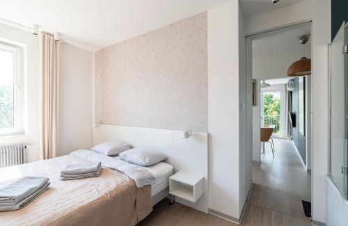 Grunwald Apartment | TreeTop Studio near MTP
