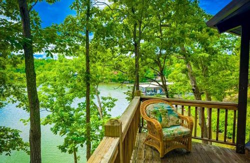 Village of Four Seasons House | Treetop Village-2bed3bathpoolsdocks6-8pp
