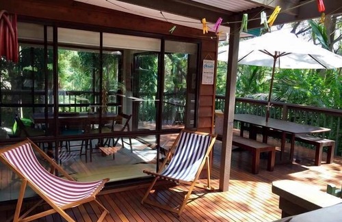 South Durras House | "Treetops" at South Durras