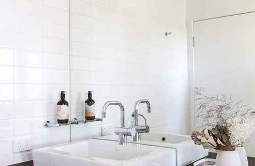 Pottsville House | Treetops - Modern Beach Retreat - Koala Beach Pottsville