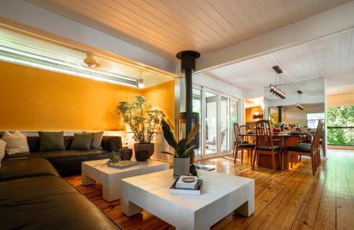 Gainesville House | TreeTops Spacious Architectural Retreat