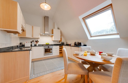 Cromer Apartment | Treetops - Two Bedroom Apartment, Sleeps 4