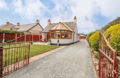 Cemaes Bay House | Trefin