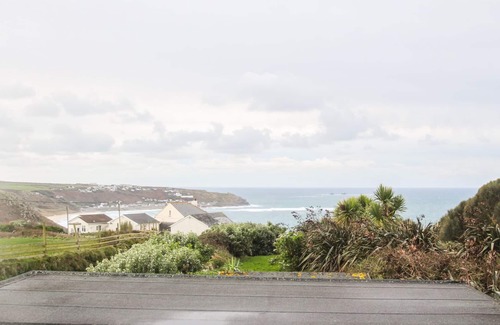 Penzance Cottage | TREGIFFIAN VEAN, pet friendly, country holiday cottage in Sennen Cove