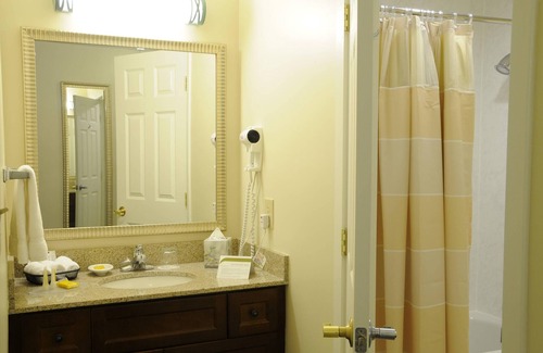 Herndon Hotel | Trellis Herndon