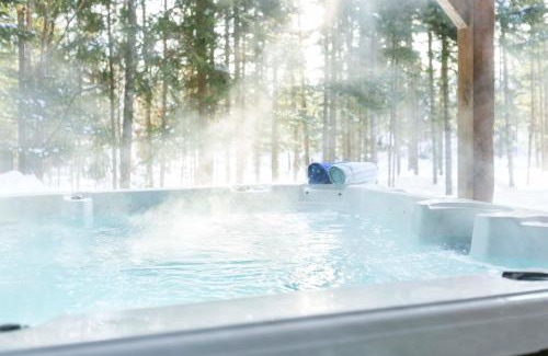 Lac Superieur Village Apartment | TREMBLANT Accès LAC et rivière SPA BILLARD FOYER Jaccuzi fireplace pool table lake and river access