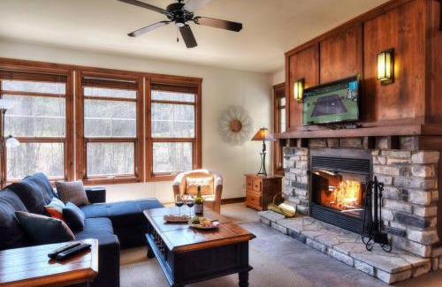 Tremblant-Les-Eaux Ski Chalet | Tremblant-Les-Eaux C1