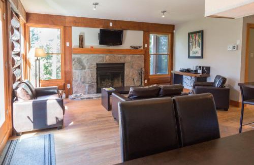 Lac Superieur Village Ski Chalet | Tremblant Mountain Chalets