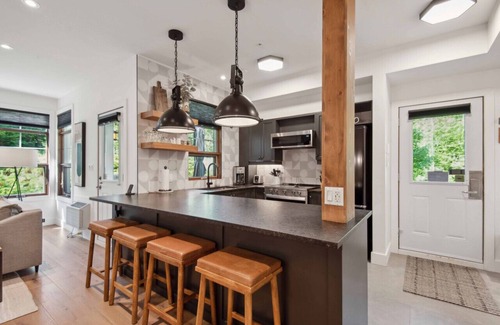 Tremblant-Les-Eaux Condo | Tremblant Prestige - Les Eaux 223-4