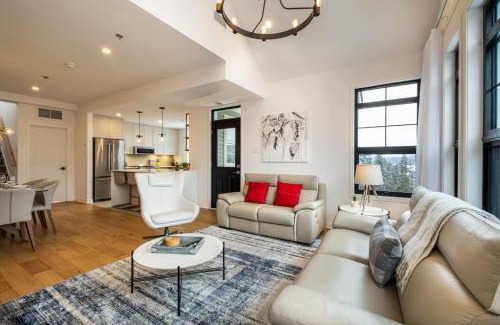 Tremblant-Les-Eaux Apartment | Tremblant Prestige - Les Eaux 215-8