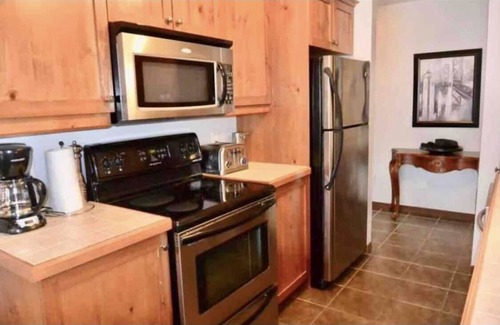 Mont-Tremblant House | Tremblant Ski-Golf Oasis with views🎿⛳️