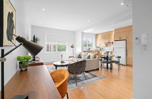 Little Italy Apartment | Trendy 2-Bedroom Haven by Jean Talon Market