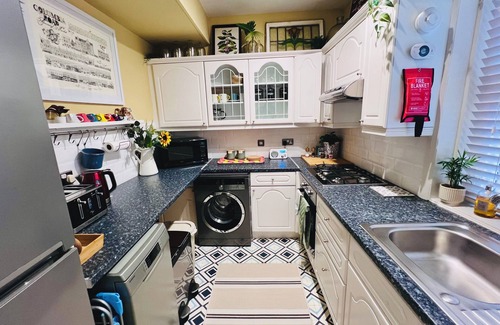 Cathedrals House | Trendy 2BD Home by Tate Modern, Southbank