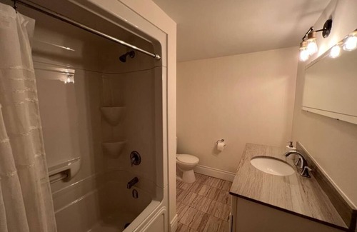 Wellington House | Trendy ground level flat in the heart of Wellington.