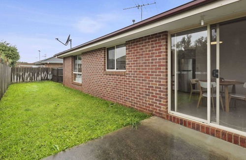 Grovedale House | Trendy Grovedale Residence Free WiFi