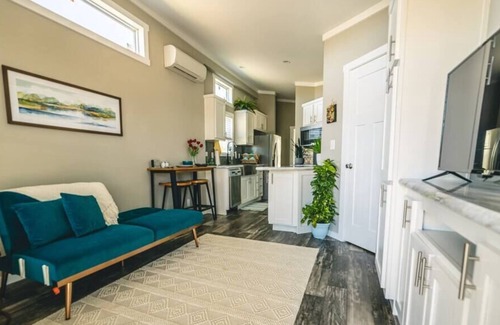 Austin House | ☆Trendy micro home in new South Austin community☆