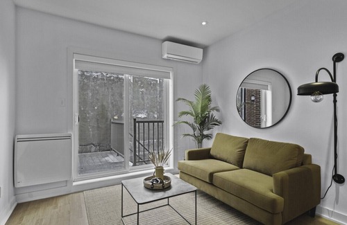 La Petite-Patrie Apartment | Trendy Open-Space Studio by Jean Talon Market