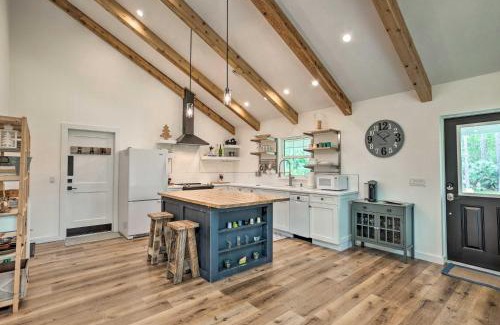 Palm City House | Trendy Palm City Cottage with Porch on 5 Acres!