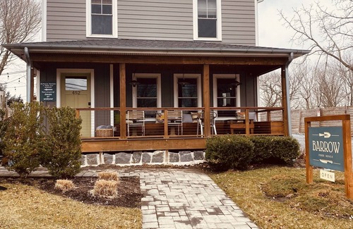 Aquebogue Apartment | Trendy restaurant apartment, near wineries, beaches, farms