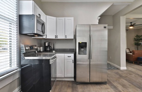 Olde Towne East House | ★ Trendy Spot Newly Remodeled in the <3 of it all!