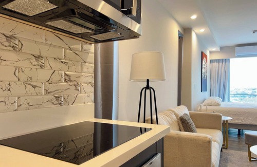 Heredia Apartment | Trendy Studio Close to the Airport