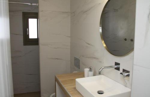 Kimolos Apartment | Tressos Maisons