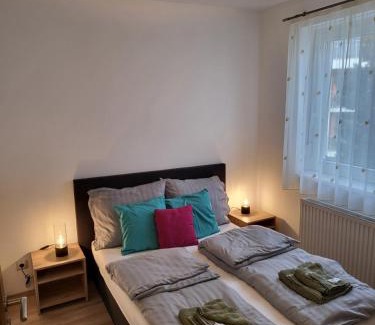 Gyor Apartment | TriAngol Apartman: fürdő, belváros, egyetem