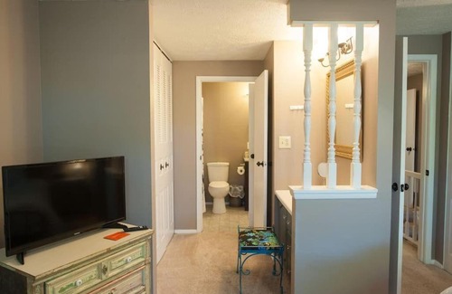 Indianapolis House | Trilevel, King beds, Great Location!!