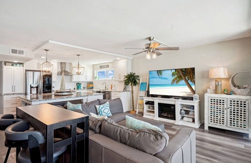 Madeira Beach Condo | Trillium 3A Amazing and luxurious updates, beach front with breathtaking views!