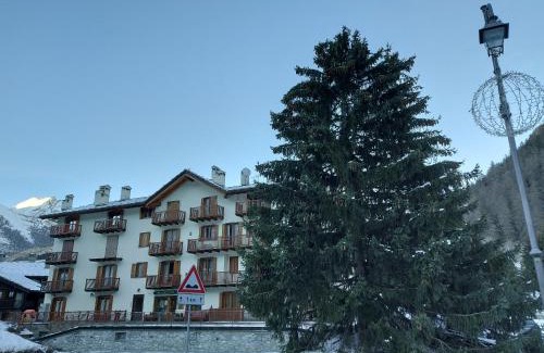 La Thuile Apartment | Trilocale BELVEDERE Alloggio ad uso turistico - VDA - LA THUILE - CIR 0068
