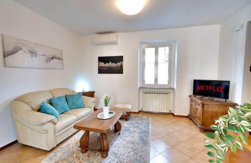 Cormons Apartment | Trilocale in centro a Cormons con balcone e garage
