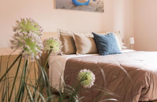 Riccione Apartment | TRILOCALE LUNA