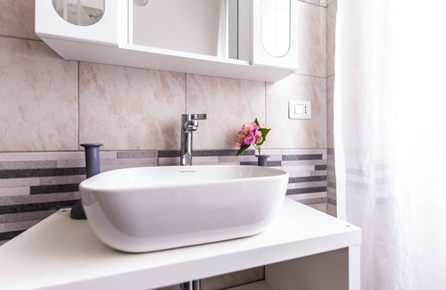Opera Apartment | Trilocale Noverasco IEO 1