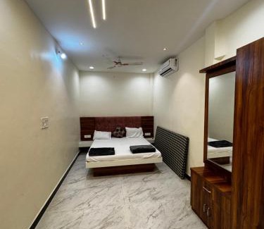 Ujjain Apartment | Trilok Home Stay