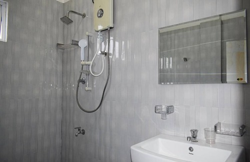 Trincomalee Bed & Breakfast | TRINCO STAR HOTEL