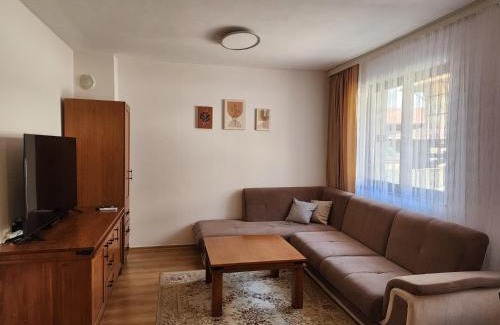 Kvartal Noviya Grad Apartment | Trinity Apartment & Pool with Spa Near Center