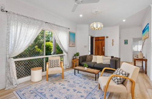 Trinity Beach House | Trinity Beach Family Getaway 4BR, Sleeps 10 - Pool