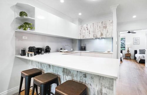 White Rock Apartment | Trinity Links East