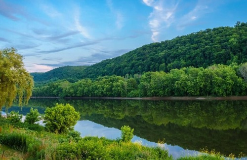 Harrisburg - Hershey House | Trip to Pennsylvania On The Budget, Stay at Red Lion Hotel Harrisburg Hershey!