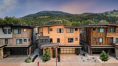 Old Town House | Triple 3 Lodge