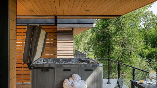 Old Town House | Triple 3 Lodge