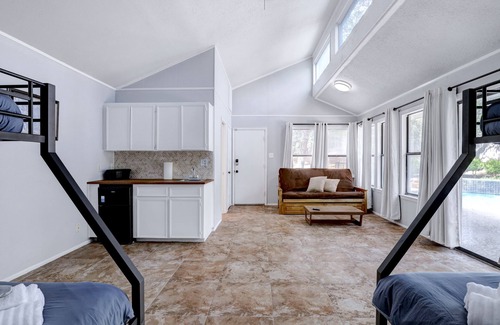 North San Antonio - SAT House | Triple Crown - A Birdy Vacation Rental