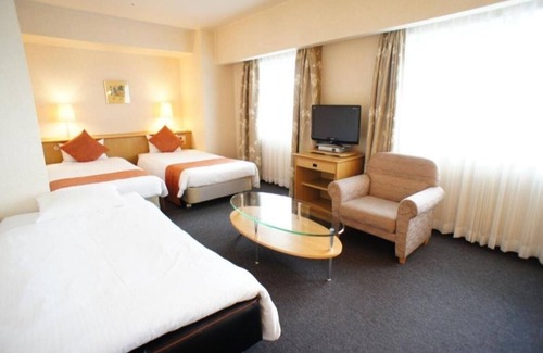 Suminoe Hotel | Triple nonsmoking Corner room 30 square meters /Osaka Ōsaka