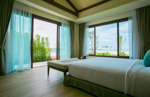 Cha-am Resort | Triple Tree Beach Resort