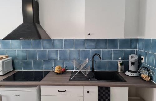 Foix Apartment | Triplex avec vue sur place du centre historique.