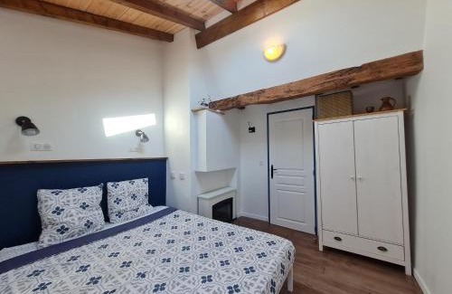 Foix Apartment | Triplex avec vue sur place du centre historique.