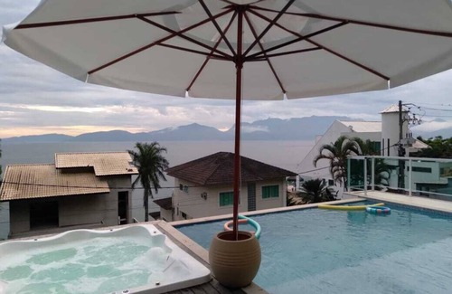 Mangaratiba House | Triplex house, very beautiful!