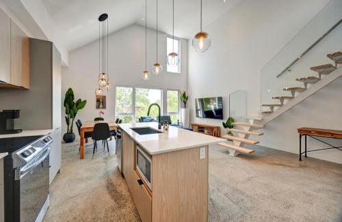 Pointe-Saint-Charles Apartment | TripMontreal 302