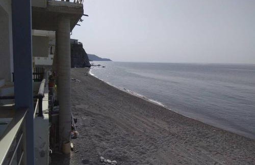 Archanes-Asterousia House | Tris Ekklisies Seaside Beach Apartment