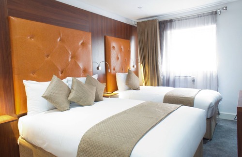 Wainscot Hotel | Trivelles Rochester
